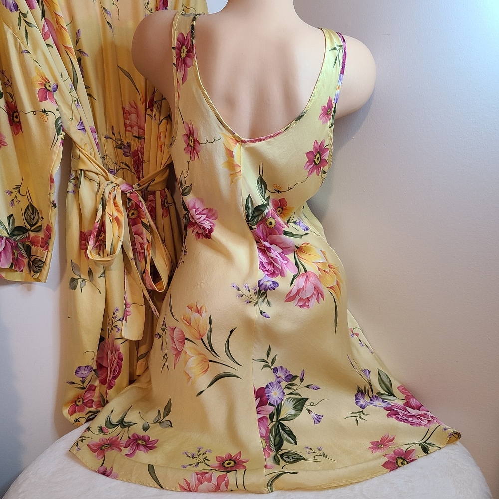 VTG Victoria's Secret 100% Silk Floral Chemise & Robe Set Size Lg - Picture 3 of 7